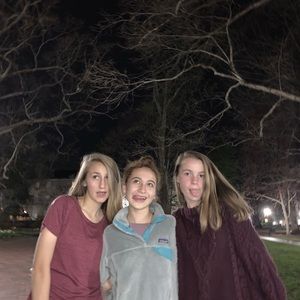 Meet your Posher, Danielle